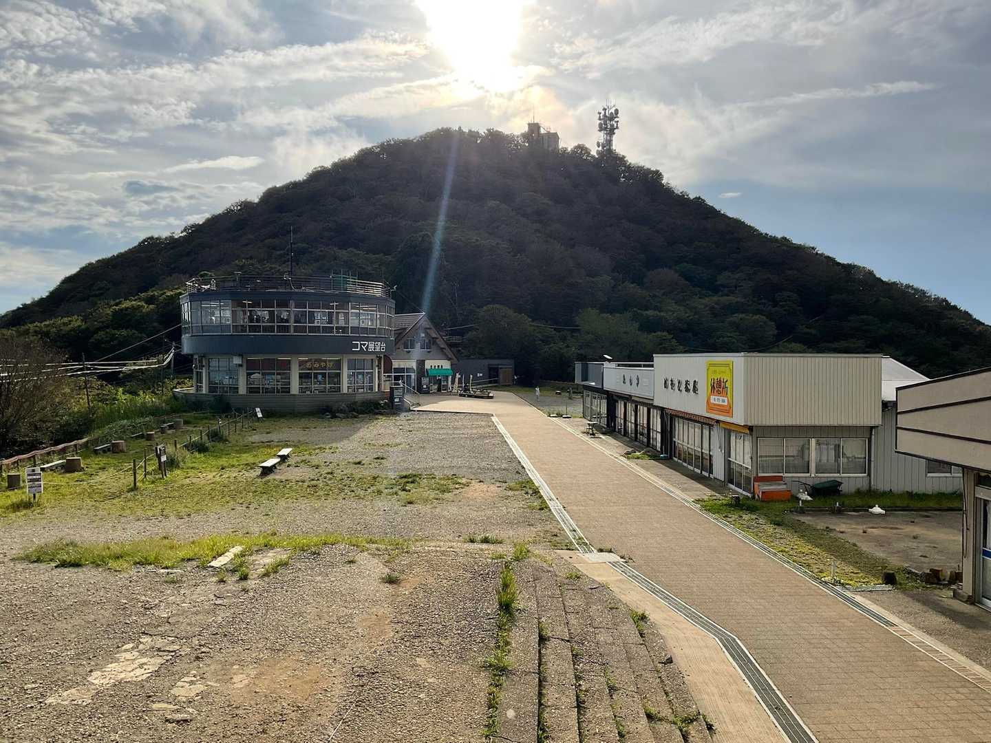 御幸〜
男体山眩し過ぎるぜ〜🕶️
売店はお休み😅
