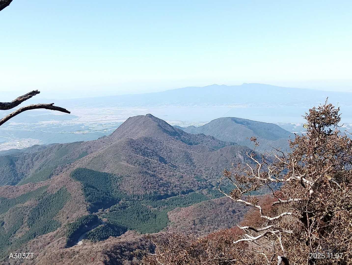 私の好きな定点観測地点
九千部岳、吾妻岳、多良山系