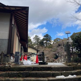 雪がわずかに残る極楽寺❄️