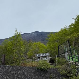 登山口側に降りたらガチガチのゲートがあって出るのに悪いことをしてるような気になりました。
さてさて。楽しく周れたのでよしと。☺️


ありがとうございました。