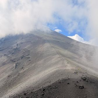 富士山はお隠れに