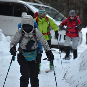 鳥海山・七高山・笙ヶ岳 登山スタート❗️
みんなカラフル🌈