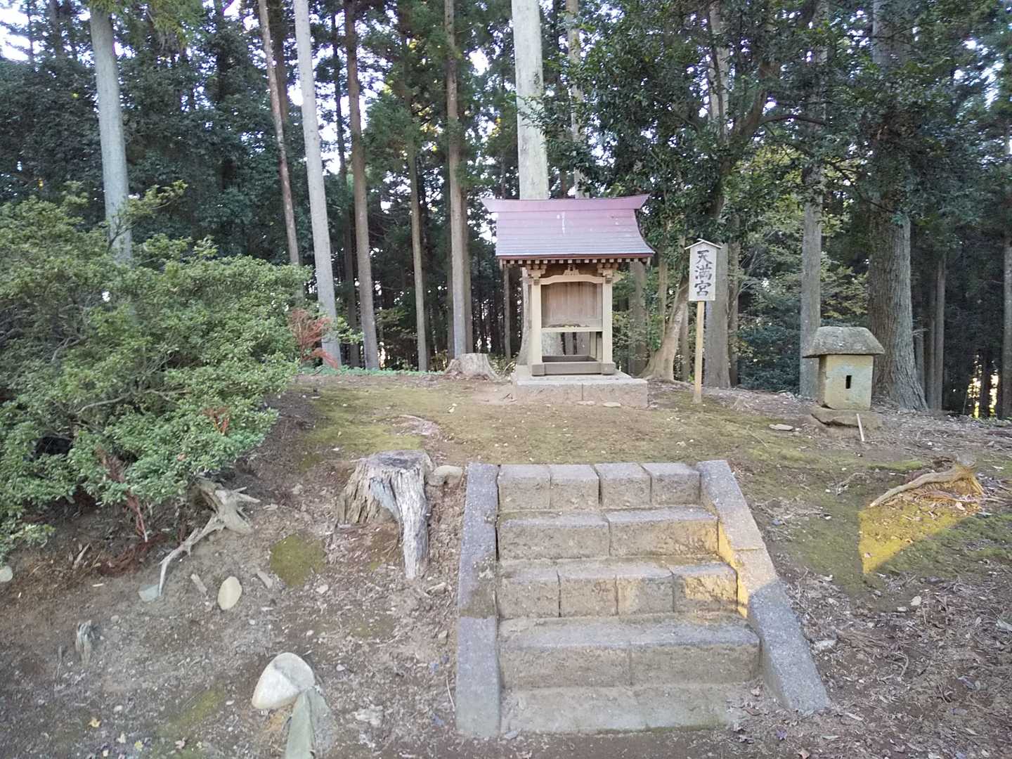 梵天山頂上です