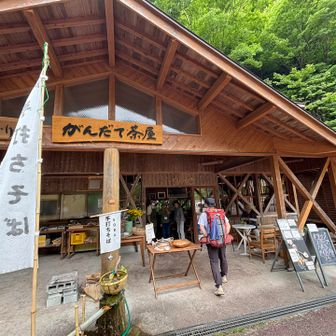 茶店もあり、いっぷく出来ます。