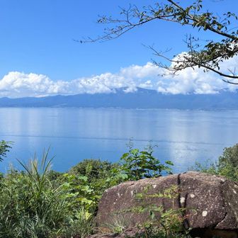 対岸の比良山も美しい