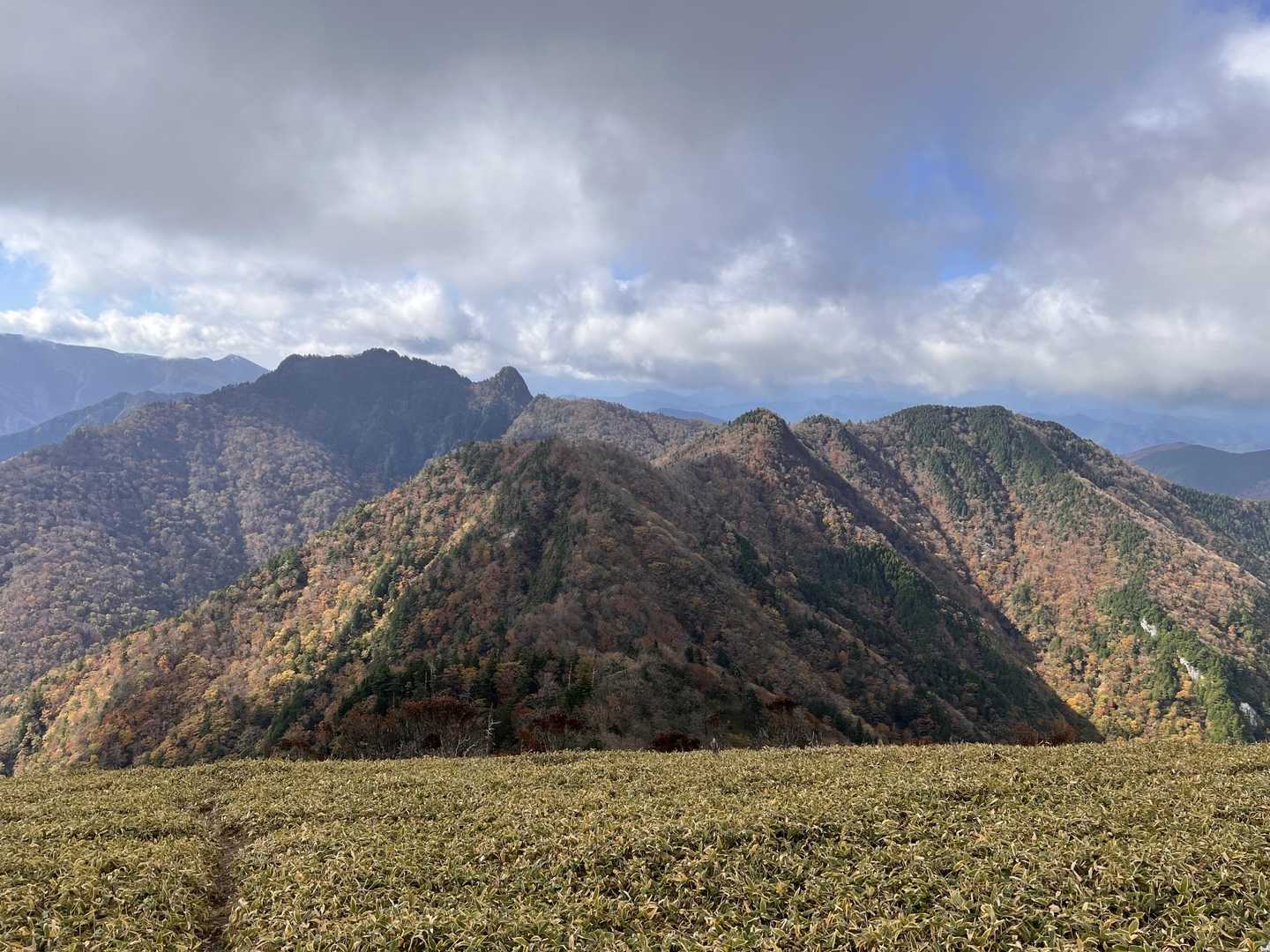 大峯千日回峰行の道をゆく(吉野⇄山上ヶ岳)大峯奥駈道 / ダリおの登山