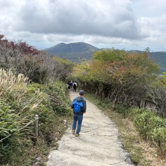 星生から走れるとこは走って戻ってきました。
ツアーや御年配の方々、皆さん気付いて快く道を譲ってくれました。ありがとうございます😊
