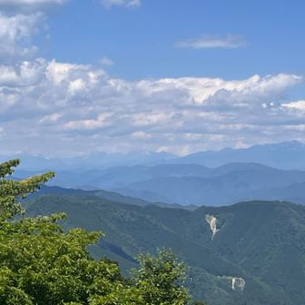 北アルプスまで見えとる