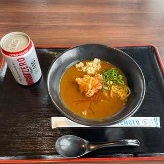 かなり早いですが、カレーラーメン頂きました😋