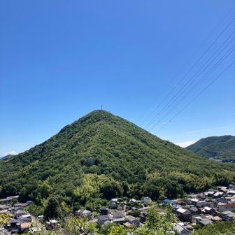 あの山が舟伏山👀
こちらから見ると美しい形をしてるね✨