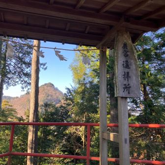 これから訪れる奥の院峰