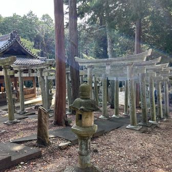 神社へ戻ってきました。