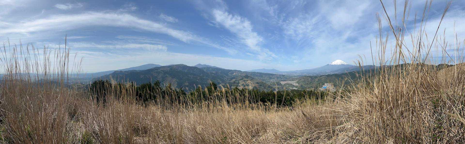 パノラマ
箱根の山々と愛鷹山と富士山