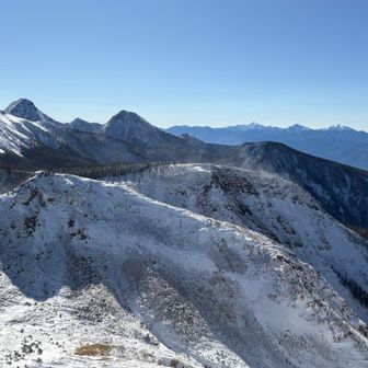 南八ヶ岳の向こうは南アルプス
