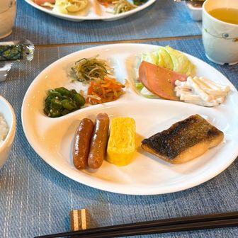 朝食