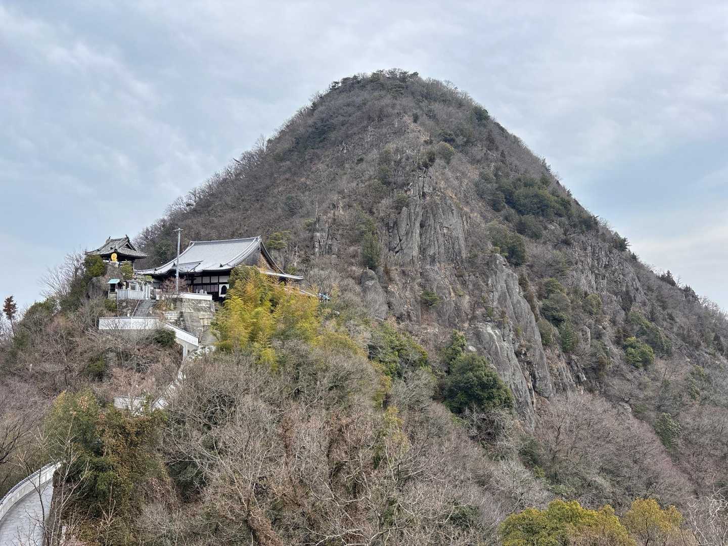 火上山登山口-火上山-出釈迦寺奥の院-我拝師山-大坂峠-筆 縦走コースの写真
