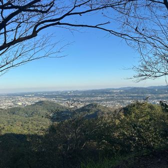 山頂からの景色を見納めて、帰ります