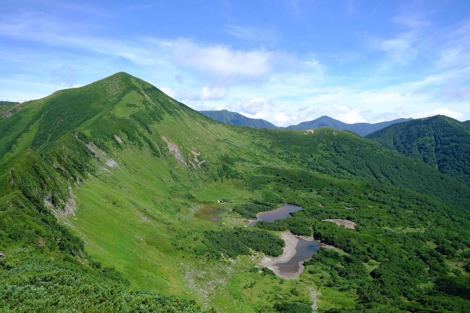 待って良かった。両山荘から幌尻登頂する場合、体力と時間許すなら肩迄是非行ってみるといいです⛰️