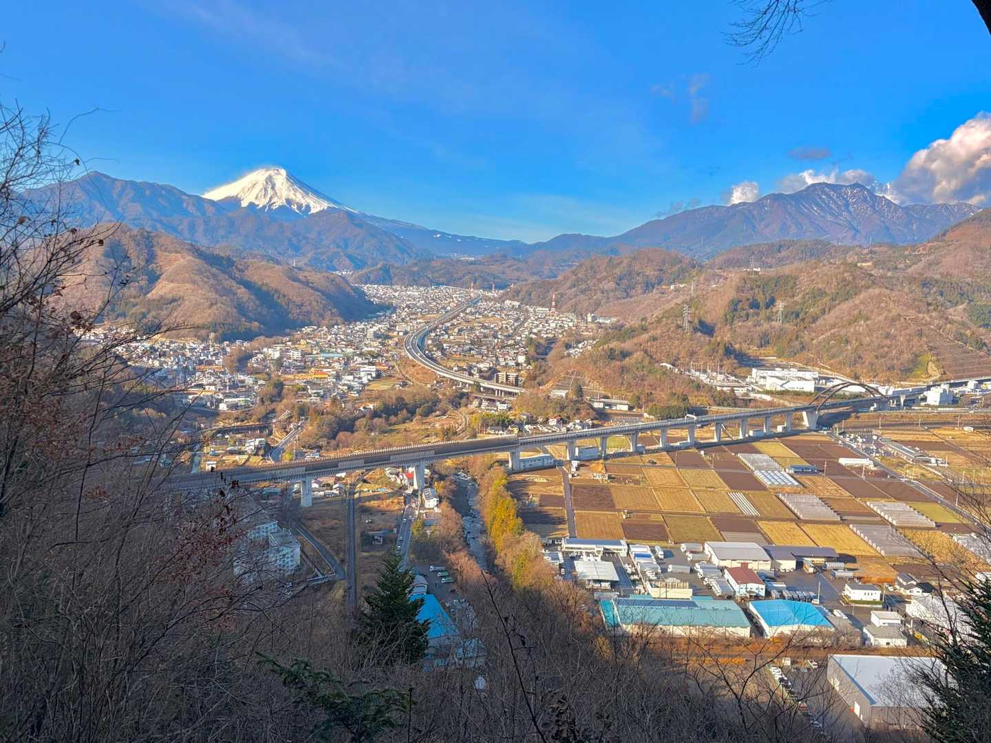 富士山と三ツ峠