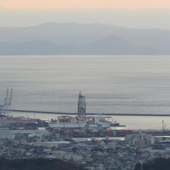 清水港に-ちきゅう-が帰港してます🫡