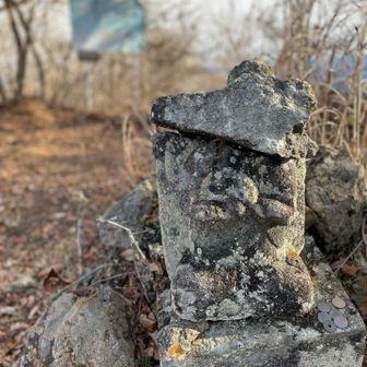 頭部を失っても未だ修行を続ける
宝くじなんか買うのはやめだ！！