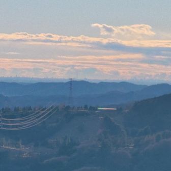 中央遠くに小さくスカイツリーが見える　わかるかな？