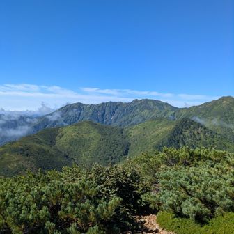 石狩岳方面
やっぱりカッコいい山