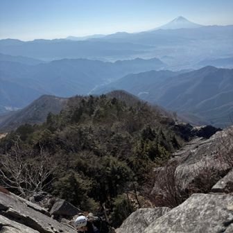 足場がしっかりしているところで待機