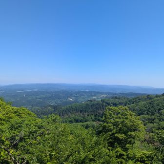 なだらかな山
