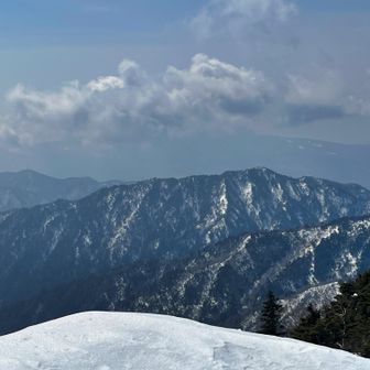 日留ヶ岳方面
視程はあまり良くありませんでした。