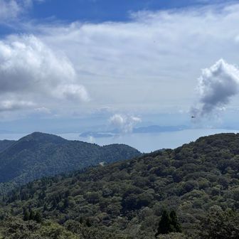 防災ヘリ？がホバリングしてた