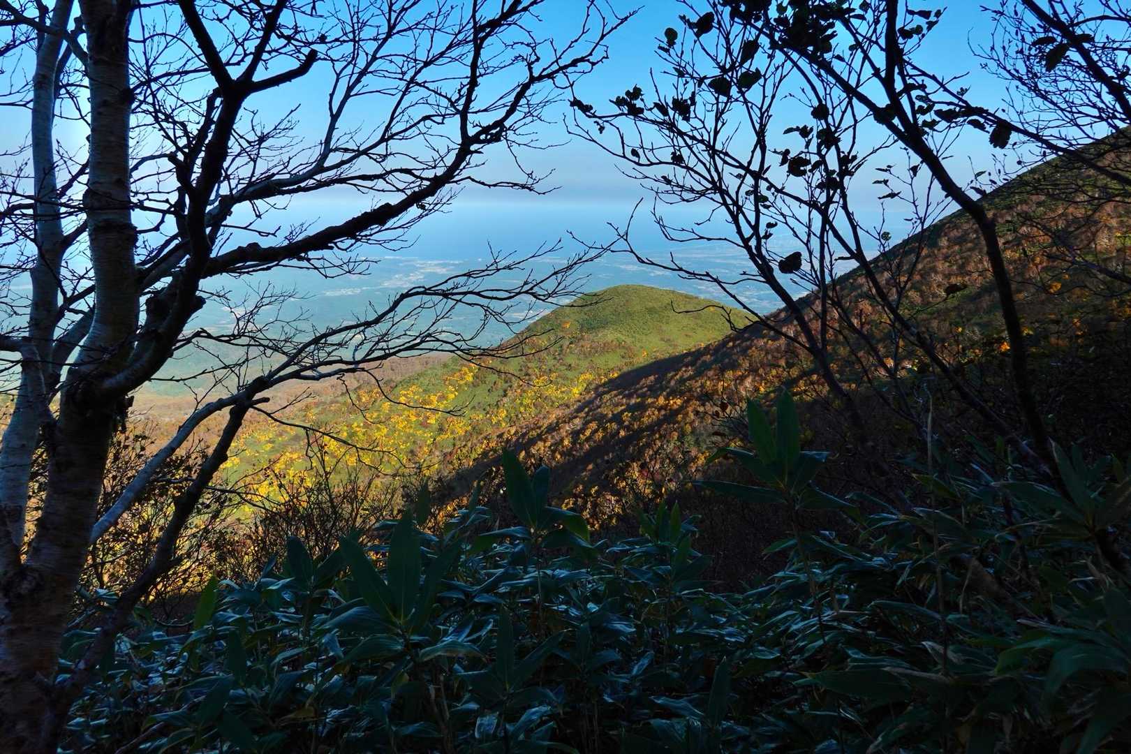 岩木山八合目往復 | 山頂へ最短の人気コース。高山植物や大パノラマ、急な岩場もの写真