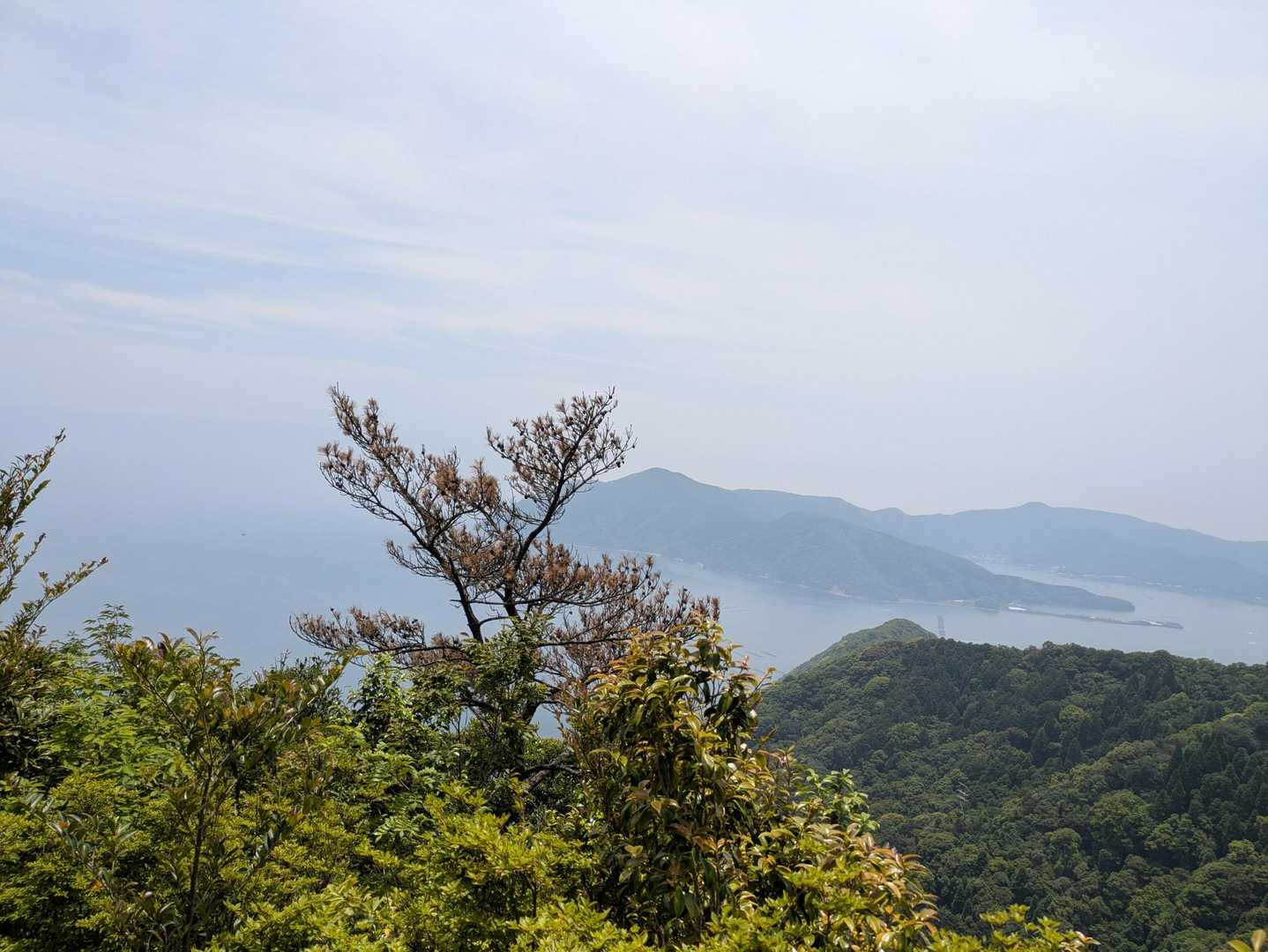 空の公園登山口-石槌山-色利山-元越山 往復コースの写真