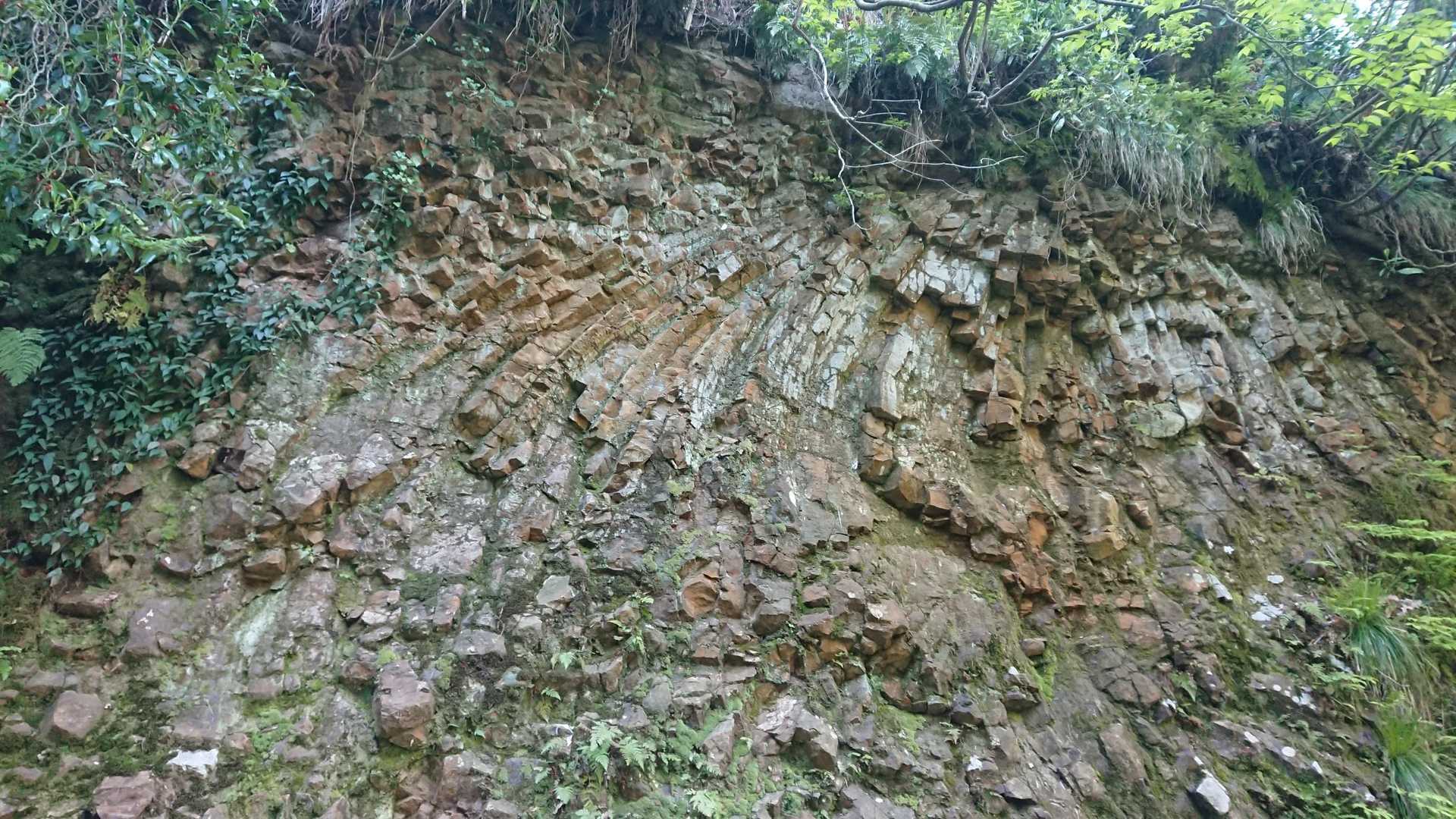 地層