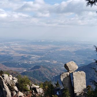 誰や！！あんなとこに　載せたのわ⚽️