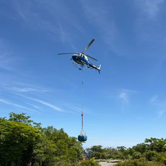 荷揚げしてました📦
器用に動くなぁ🚁