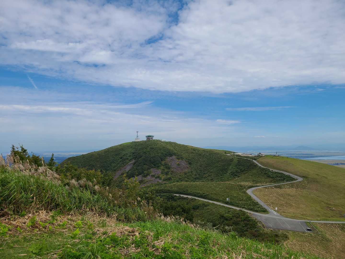 お向かいの寒風山