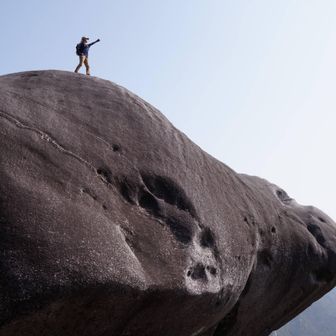 きぬさんon the 乳房岩