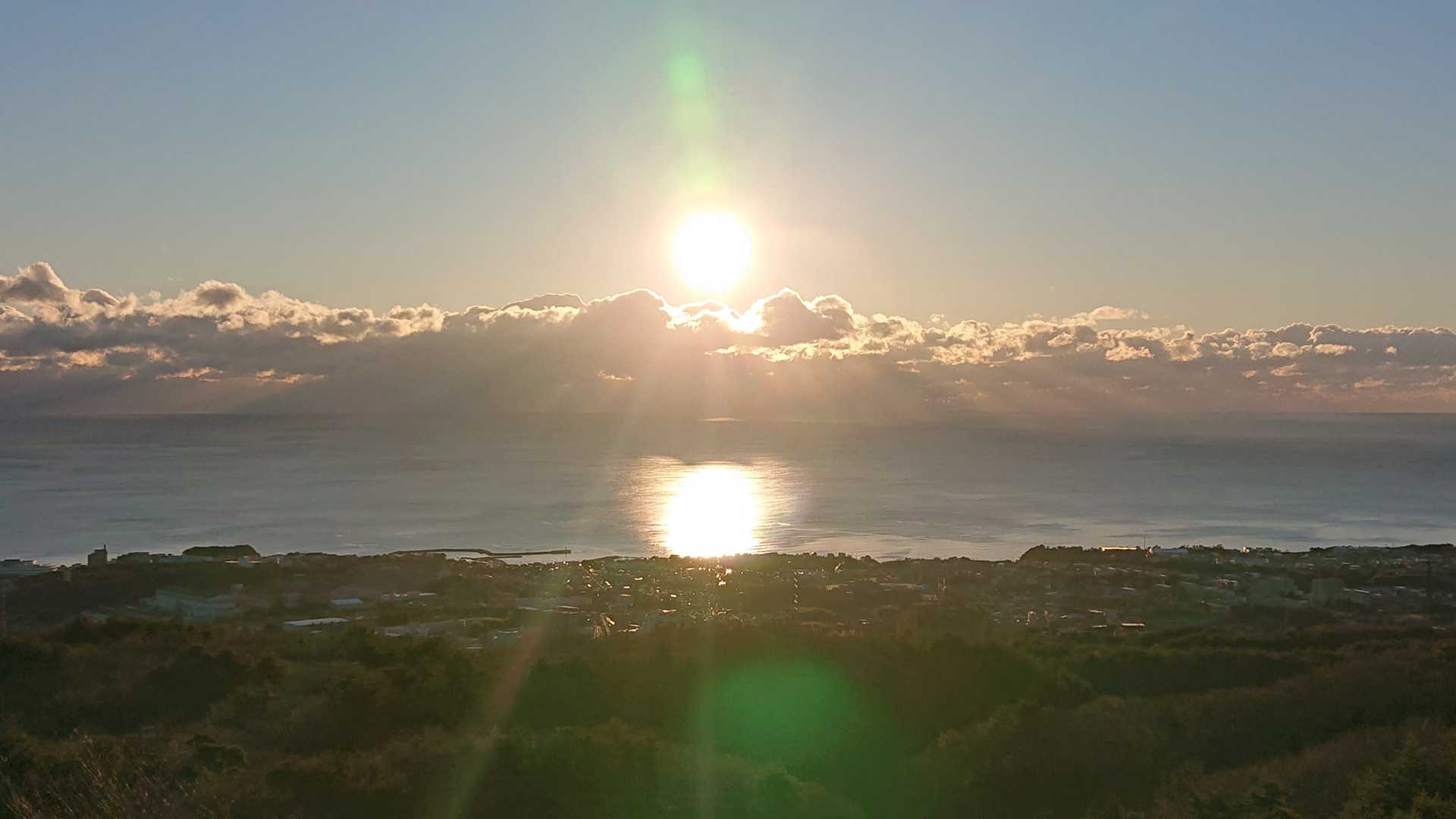 海に☀が反射して神々しいです👍️