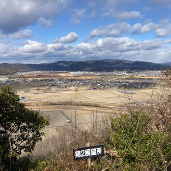 鬼ノ城が見えます！！

ここから総社駅まで戻って、本日は終了😊

来週もウォーキングの練習です♪♪

頑張るぞ〜😆