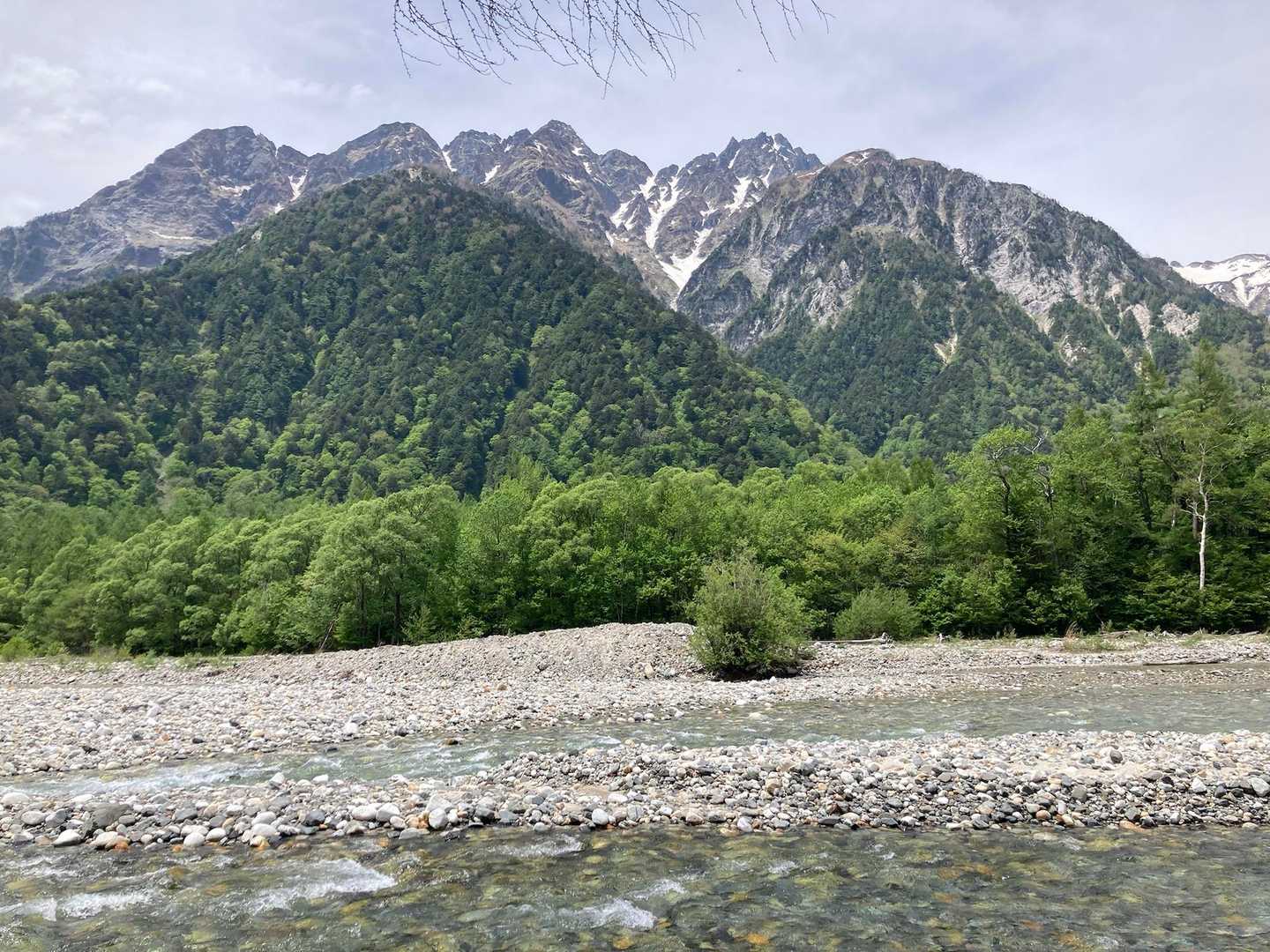 景色とスイーツで目も舌も嬉しい山岳景勝地、長野・上高地コースの写真