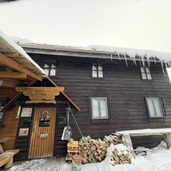 玄関にしめ飾り^ ^