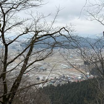 坊谷山が見えた