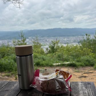 値引きシールに惹かれて買ったシュークリーム、美味しかった！
