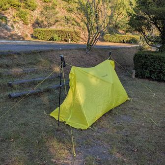 まあ、少々のこと気にならんのんで😸
夜は初心者っぽい学生が下のオートキャンプ来たけど、テント⛺️のみで🤣
困り果ててた😅
キャンプナメんなよ
出直してこい
という経験が大切
明かりはいるぞ(経験あり)