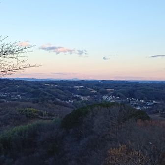 筑波山が小さく見えてます