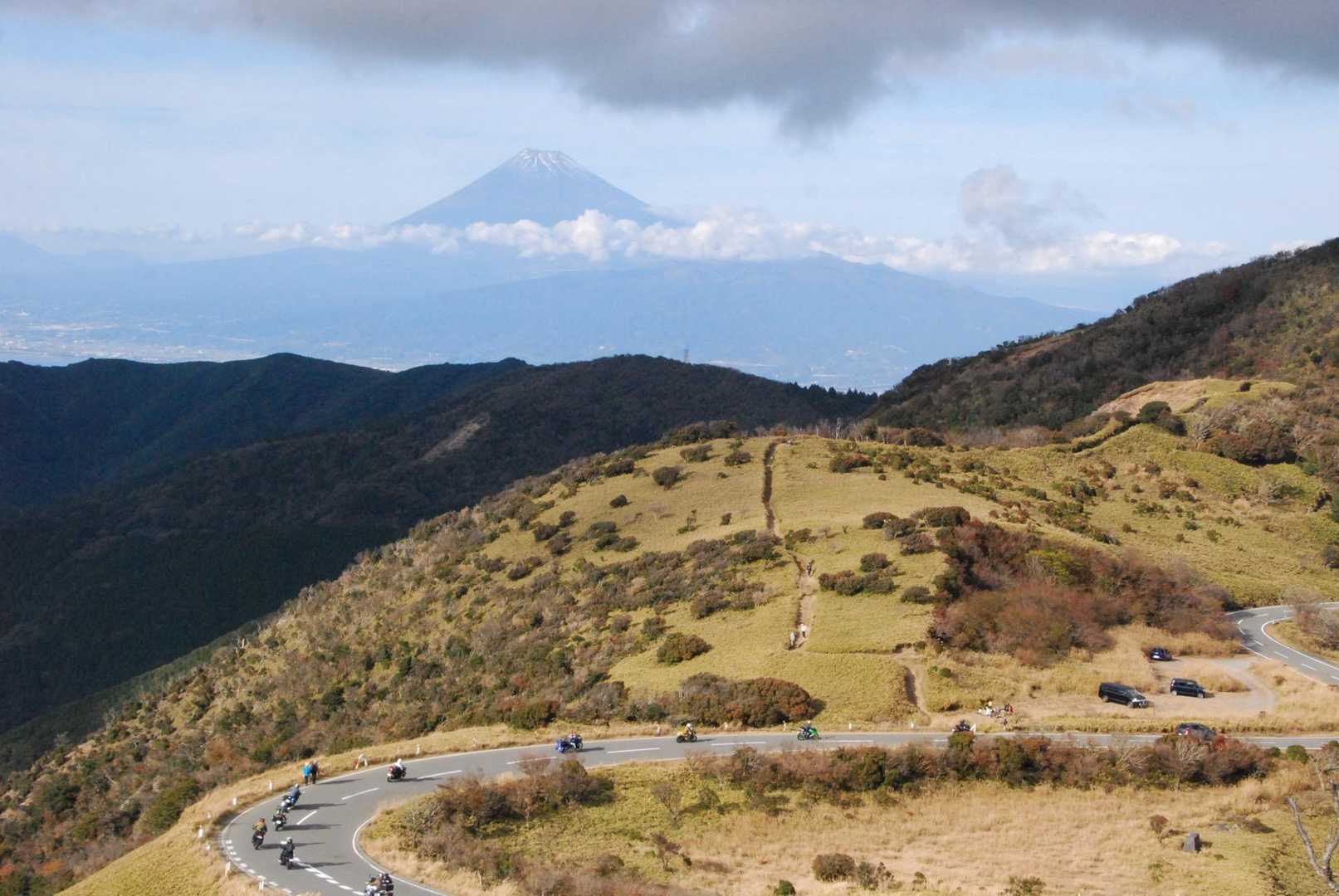 富士山復活！
ツーリングのバイクも絵になる🏍️