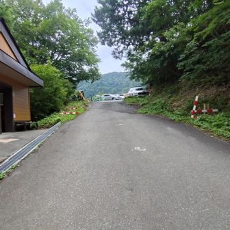 もう時期駐車場　無事下山