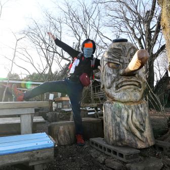 で！ご挨拶のポーズ。