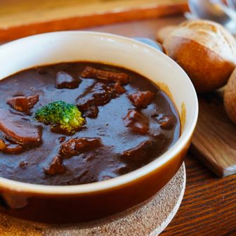 【名物 ビーフシチュー】
これ食べるために、また登って来てもいい